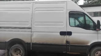 IVECO DAILY 35C 15LV, 2014 грузовой автомобиль фургон, г/н T655MP124, VIN ZCFC35A830D521120, номер кузова ZCFC35A830D521120, номер двигателя 20066054, цвет белый. Рабочее состояние не проверялось, трещина на лобовом стекле, правая задняя фара заклеена. Обременения: запреты судебного пристава…
