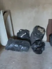 Квартира 31.9 кв.м, Новгородская область. Доля 2/5 в квартире площадью 31.9 кв.м. Назначение: жилое, этаж 1. Адрес: Россия, Новгородская область, Крестецкий район, село Ямская Слобода, улица Заречная, дом 6, квартира 3. Кадастровый номер: 53:06:0130202:306.