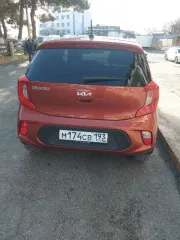 Kia Picanto 2022 года, 67 лс, 38399 км, VIN: XWEB3511BN0000706. Обращаю внимание, что у автомобиля поцарапана правая часть переднего и заднего бампера. Обращаю внимание, что автомобиль находился в эксплуатации и является бывшим в употреблении; может иметь скрытые недостатки (неисправности), которые…