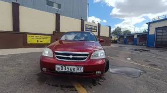 Chevrolet Lacetti, 2007 года, 109 лс, 224479 км, автомобиль CHEVROLET LACETTI, 2007 года выпуска, гос. номер Е835ВК57, идентификационный номер: KL1NF196J7K678759, тип ТС: легковой седан, номер рамы: ОТСУТСТВУЕТ, кузов: KL1NF196J7K678759, категория ТС: B/М1, цвет: темно-красный. Расположен по…