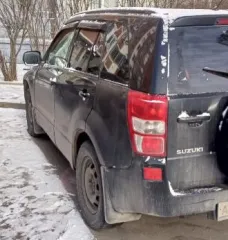 Suzuki Grand Vitara 2008 года, VIN JSAJTD54V00310215. Легковой автомобиль категории B. Кузов JSAJTD54V00310215 черного цвета. Двигатель объемом 1995 см³ мощностью 140.08 л.с. (103 кВт).