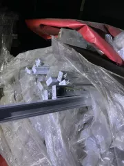 Пластиковые плафоны  (годные остатки) Пластиковые плафоны в комплекте с крепежом, в коробках - 128 шт.№ф-06/21/28 и-78 (годный остаток) Имущество продается в том виде, в каком оно есть, и в случае продажи возврату/обмену не подлежит. За скрытые дефекты имущества Продавец ответственности не несет. 
