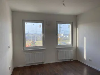 Квартира, общей площадью 21,9 м², по адресу: г. Санкт-Петербург, улица Морской Пехоты, дом 26, корпус 2, строение 1, квартира 31. Кадастровый номер: 78:40:0008391:12730. Находится в залоге у ПАО Сбербанк.