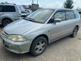 Легковой автомобиль универсал Honda Odyssey, 2001г.в., г/н B958УА24, VIN отсутствует, номер кузова RA71070552, номер двигателя 2280951, цвет серый. Рабочее состояние не проверялось, имеет повреждения на переднем бампере, на правом заднем крыле. Обременения: запреты судебного пристава исполнителя на…