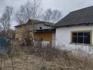 Нежилое здание (база отдыха) 75,2 кв.м и участок 4026 кв.м, Новгородская область. Нежилое здание (база отдыха), площадь 75,2 кв. м; земельный участок, площадь 4026 кв. м, расположенное по адресу: Новгородская область, Старорусский район, с/п Наговское, д. Буреги, ул. Соборная, д. 11. 1. Нежилое…