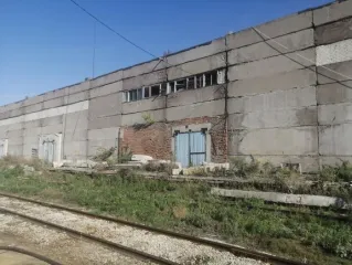 Производственный комплекс, 16 нежилых зданий, 185 172 кв.м, Самарская обл., г. Новокуйбышевск. Производственный комплекс (завод), состоящий из 16 нежилых объектов недвижимости, право аренды земельных участков - 3 635 +/- 21 кв. м, 117 501 +/- 119,97 кв. м, 64 036 +/- 89 кв. м, кадастровые номера…