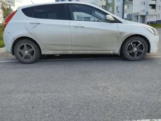 HYUNDAI Solaris, 2016. Автомобиль марки HYUNDAI модель Solaris 2016 г.в. VIN-номер Z94CT51DAHR155310. Ознакомиться можно по месту его нахождения: г. Тюмень ул. Лиамова д. 36, предварительно согласовав время с финансовым управляющим по тел. +79128007109, либо путем направления запроса на электронную…