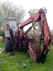 самоходная машина погрузчик ПЭА-1 Самоходная машина погрузчик ПЭА-1, 1990 года выпуска, вид колесный 
Год выпуска: 1990 
Марка: погрузчик ПЭА-1 
Назначение: предназначен для погрузочно-разгрузочных, экскаваторных и легких планировочных работ в с/х 
