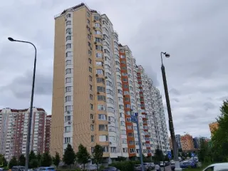 Нежилое помещение 113 кв. м, Москва. Нежилое помещение по адресу: г. Москва, ул. Авиаторов, д. 5, площадью 113,0 кв. м (этаж № 1), кадастровый номер: 77:07:0015007:4668. Назначение нежилого помещения: Свободное. Общая площадь: 113. Кадастровый номер: 77:07:0015007:4668.