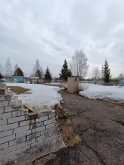 Склад 41,9 кв.м и соц.-реаб. центр 1093,6 кв.м, участок 4906 кв.м, Вологодская обл. Недвижимое имущество, расположенное по адресу: Российская Федерация, Вологодская область, Сямженский р-н, д. Ногинская, ул. им. Поспелова, д. 9. Склад, кадастровый номер 35:13:0102005:616, назначение: нежилое…