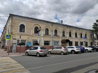 Изъятые на основании решения суда нежилые помещения в объекте культурного наследия местного (муниципального) значения «Новообщественный ряд толкучего рынка», 1873 г., 1928 г., по адресу: г. Ярославль, ул. Андропова, д.21 с земельным участком с кадастровым номером 76:23:030710:2 (общая долевая…