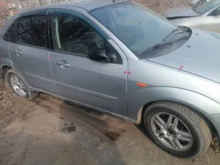 Автомобиль легковой, марка, модель: Автомобиль легковой, ФОРД FOCUS, наименование  тип ТС  СЕДАН, год выпуска 2004,  VIN :X9FFXXEEDF4S45984, г/н Е523АК13, мощность двиг. л.с. кВт : 115 84.58 , разрешенная масса 1650 кг, масса без нагрузки 1168 кг, серебристого цвета, лобовое стекло треснутое, следы…