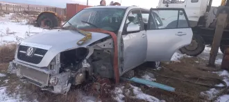 Легковой автомобиль Vortex Tingo. Неисправен (Автомобиль после ДТП, частично повреждена крыша, частично отсутствуют стекла, повреждена подвеска, отсутствуют передние колеса, возможно иные скрытые дефекты).