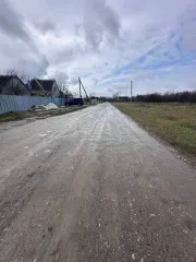 Земельный участок площадью 1383 кв.м, расположенный по адресу: Ставропольский край, Кировский район, село Горнозаводское, улица Гагарина, дом 4. Категория земель: земли населенных пунктов, разрешенное использование: для ведения личного подсобного хозяйства. Кадастровый номер: 26:35:100602:10…