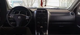 Suzuki Grand Vitara 2008 года, VIN JSAJTD54V00310215. Легковой автомобиль категории B. Кузов JSAJTD54V00310215 черного цвета. Двигатель объемом 1995 см³ мощностью 140.08 л.с. (103 кВт).