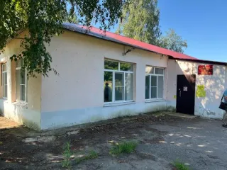 Нежилое здание 330 кв.м и земельный участок 1948 кв.м Липецкая область Здание с кадастровым номером 48:08:1130207:113 площадью 330 кв.м., назначение: нежилое, расположенное на земельном участке с кадастровым номером 48:08:1130207:34 площадью 1948 кв.м, относящийся к категории земель населенных…