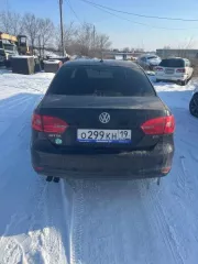 Легковой автомобиль VOLKSWAGEN Jetta, 2013 г.в., г/н О299КН19, VIN XW8ZZZ16ZDN004706, № кузова XW8ZZZ16ZDN004706, цвет черный. Рабочее состояние не проверялось. Должник Юрлов А.Ю. Обременения: Залог, запреты судебного пристава исполнителя на рег. действия. Начальная цена продажи 813000,00 руб…