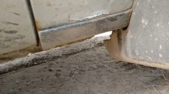 Ford Focus 2006 года, VIN WF04XXWPD46J64409. По двигателю стучит (поршневая), расход моторного масла 1.5 литра на 1000км, требуется замена подушек двигателя всех, течь антифриза с патрубок системы печки и охлаждения, течь масло с шкива коленвала, течь антифриза с помпы, не работает кондиционер…