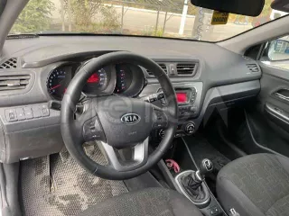 KIA RIO Год выпуска: 2012 Идентификационный номер  VIN : Z94CC41BADR091461 Номер шасси  рамы :    Номер кузова  кабины : Z94CC41BADR091461 Цвет кузова  кабины : Белый Номер двигателя:   Рабочий объем  см³ : 1591 Мощность  кВт/л.с. : 90/123.0 Экологический класс: ЧЕТВЁРТЫЙ