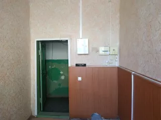 нежилое помещение № 6  по адресу:  г. Саранск,  ул. Энергетическая, д. 12, пом. 6; Краткая характеристика помещения: год постройки – 1963, площадь – 11,9 кв.м, этаж 1. Фундамент – бутовый ленточный, перекрытие железобетонное, стены – кирпичные, полы – дощатые, линолеум, двери – простые, окна –…