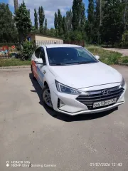 HYUNDAI Elantra 2019. Легковой автомобиль марки: HYUNDAI, модели: Elantra, год выпуска: 2019 г., кузов №: XWEDC41CBLOU04442, идентификационный номер (VIN): XWEDC41CBL0004442. С более подробной информацией по имуществу и проводимыми торгами, можно ознакомиться у организатора торгов, начиная с…
