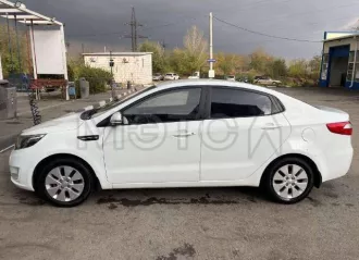 KIA RIO Год выпуска: 2012 Идентификационный номер  VIN : Z94CC41BADR091461 Номер шасси  рамы :    Номер кузова  кабины : Z94CC41BADR091461 Цвет кузова  кабины : Белый Номер двигателя:   Рабочий объем  см³ : 1591 Мощность  кВт/л.с. : 90/123.0 Экологический класс: ЧЕТВЁРТЫЙ
