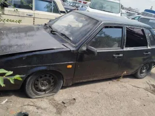 ВАЗ 21099, 2001 г.в., VIN XTA21099012958314, черного цвета, с признаками эксплуатации, с видимыми дефектами и механическими повреждениями, возможны скрытые повреждения и дефекты. Государственный регистрационный знак: 218АХЕ.