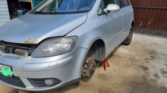 Volkswagen Golf Plus 2008 года, VIN: WVWZZZ1KZ9W834369, госномер С799ЕХ198, цвет серебристый, производитель Volkswagen AG (Германия), ПТС: 47 РК 846268, СТС: 99 58 541644. Автомобиль находится в залоге у АО "ТБанк". Расположен в Ленинградской области, Кировском районе, Мгинском городском поселении…