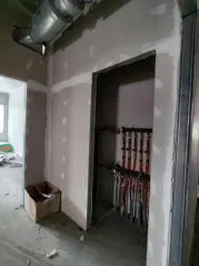 3-комн. квартира 94,8 кв.м Новосибирск: Жилое помещение, 3-х комн. квартира №126, площадью 94,8 кв.м, кад.№54:35:032950:187, адрес: г. Новосибирск, ул. Кавалерийская, д.3/1. Доп. информация предоставляется в срок приема заявок, в рабочие дни с 11.00 до 17.00, т.89855049399 или эл.почта…