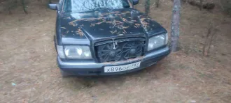 Mercedes-Benz 300 CE, 1991 год, черный цвет, VIN: WDB1260241A597120, ПТС: 77НР 388118, госномер: Х896ОЕ797, мощность двигателя 180 л.с., разрешенная максимальная масса 2385 кг, масса без нагрузки 1780 кг.