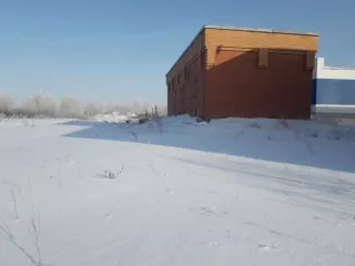 Здание, назначение нежилое, общей площадью 398,9 кв.м., этажность 2, адрес месторасположения: Омская область, г. Омск, пр-кт Космический, д. 21А. Кадастровый номер: 55:36:120302:4703. Земельный участок, категория земель: земли населенных пунктов, вид разрешенного использования: под строительство…