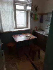 1/4 доля в помещении 57.4 кв.м, Челябинская обл, назначение: жилое, этаж: 3, адрес: 456080, Челябинская обл, г Трехгорный, ул Володина, д 12, кв 14, кадастровый номер: 74:42:0105003:275. Обращаю внимание, что квартира расположена в закрытом городе, доступ только по пропускам, приобретение имущества…