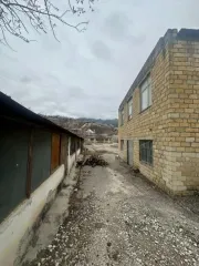 Нежилое здание 1071,33 кв.м, участок 22000 кв.м, Дагестан Кадастровый номер здания 05:35:000002:1861, земельного участка 05:35:000002:1186 Имущество расположено по адресу: РФ, Республика Дагестан, Унцукульский район, с. Унцукуль.