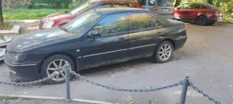 Peugeot 406, 2001 г.в., госномер У596МВ51, VIN VF38B3FZF81236089, двигатель 10LJ020212892, мощность 158 л.с. (116.2 кВт), объем 2230 см³, черный цвет, масса 1910 кг, снаряженная масса 1370 кг.