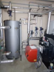 Оборудование для пищевого производства: компрессор сжатого воздуха, котельная, оборудование купажного отделения, система теплоснабжения и подогрева подготовленной воды, станция централизованной мойки оборудования, стерилизатор сока, теплообменник FP 10-13-EH, шкаф вытяжной химический ЛК-900 ШВП…