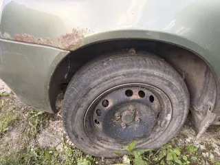 Lada Kalina 2008 года, 89 лс, 300000 км, VIN: XTA11184080166936, госномер: Р426АВ40, мощность 65,0 кВт / 89,0 л.с., цвет кузова: Светло-зеленый, СТС: 99 26 094363. Имущество НЕ НА ХОДУ.