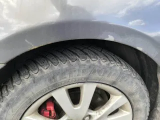 Mazda 3, 2006 года, 104 лс, 205243 км. Автомобиль легковой, марка: MAZDA, модель: 3, VIN: JMZBK12Z271571280, гос. рег. номер: С593ЕХ58, год изготовления: 2006, транспортное средство имеет повреждения.