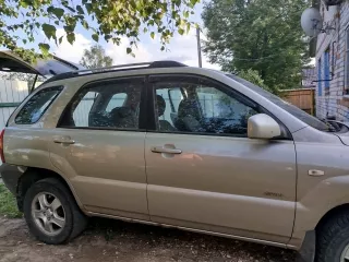 Kia Sportage, год выпуска – 2006, VIN – KNEJE55256K223389, цвет – золотистый, ПТС – серия 78 ТТ 328203  Находится в залоге у АО «ТБанк»