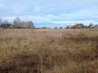 Жилой дом, кадастровый номер: 59:26:1010101:101, площадь: 56,4 кв.м, адрес  местонахождение : Российская Федерация, край Пермский, городской округ Нытвенский, деревня Гуслята, улица Центральная, дом 4. Земельный участок кадастровый номер: 59:26:1010101:65, площадь: 1638 +/  30 кв.м., категория…