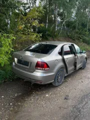 Volkswagen Polo 2016 года, VIN XW8ZZZ61ZGG035079, категория B/M1. Модель двигателя 052791, кузов XW8ZZZ61ZGG035079, бежевый цвет. Мощность 110 л.с. (81 кВт), объем двигателя 1598 см³, максимальная масса 1660 кг, масса без нагрузки 1185 кг. Автомобиль не на ходу, находится в залоге.