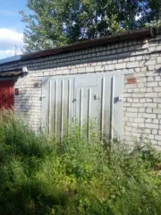 Гараж, 23.4 кв.м, Брянская область. 1/2 доли в праве на нежилое здание (гараж), кадастровый номер 32:28:0020601:1599, общая площадь 23,4 кв.м, адрес: Брянская область, г. Брянск, тер ГО № 2 по ул 2-я Конституции, гараж 831
