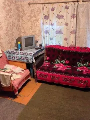 Продается 1/2 доля жилого дома площадью 33.3 кв.м и 1/2 доля земельного участка площадью 1140 кв.м. Адрес: Курская область, Горшеченский район, поселок Горшечное, улица Железнодорожная, дом 4. Кадастровый номер дома: 46:04:010102:1135. Кадастровый номер участка: 46:04:010102:589. Имущество…