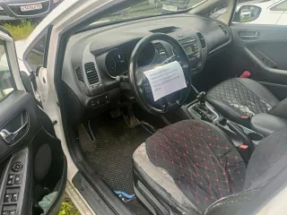 Kia YD (Cerato, Forte) 2017, Automobile легковой Kia YD (Cerato, Forte), 2017 г.в., VIN XWEFX411BHC004183.
