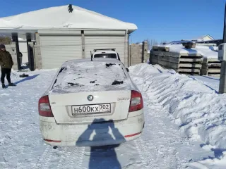 Škoda Octavia, 2011. Автомобиль легковой. VIN XW8CA41Z3CK261246. Год выпуска 2011. Государственный номер H600KX702. Место нахождения: 453618, Респ Башкортостан, Абзелиловский р-н, село Красная Башкирия, ул Тагира Кусимова, д 15.