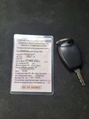 RENAULT SR, 2011. Легковой автомобиль марки RENAULT SR, год изготовления: 2011, цвет: ЧЕРНЫЙ, VIN: X7LLSRB1HBH357572. С имуществом можно ознакомиться по адресу: г. Дмитров, мкр. им. Владимира Махалина по предварительной записи у организатора торгов (arbitrfm@yandex.ru, +7 916 604 96 21)