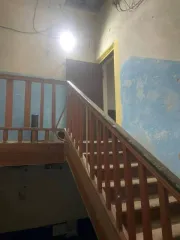 Квартира 33.3 м² в Брянской области, Клинцовский район, поселок Первое Мая, улица Центральная, дом 6, квартира 5. Кадастровый номер 32:13:0090102:114. Имущество находится в залоге ПАО «ДОМ.РФ».