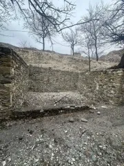 Нежилое здание 1071,33 кв.м, участок 22000 кв.м, Дагестан Кадастровый номер здания 05:35:000002:1861, земельного участка 05:35:000002:1186 Имущество расположено по адресу: РФ, Республика Дагестан, Унцукульский район, с. Унцукуль.