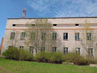 Административно-лабораторный корпус 927.5 кв.м, Удмуртская Республика Нежилое здание: административно-лабораторный корпус, с земельным участком Кадастровый номер здания: 18:15:052040:29 Кадастровый номер земельного участка: 18:15:052040:4 Здание с кадастровым номером 18:15:052040:29 площадь 927.5…