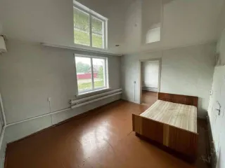 Дом 58,4 м² и участок 1118 м² в Красноярском крае. Земельный участок площадью 1118 м², с кадастровым номером 24:14:2801020:5, с одноэтажным жилым домом площадью 58,4 м², с кадастровым номером 24:14:2801020:130, расположенные по адресу: Красноярский край, Идринский район, село Идринское, улица…
