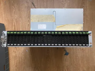 Система хранения данных DX200 S3 Base Encl 2.5" (CE) wo Cntrl, Москва.